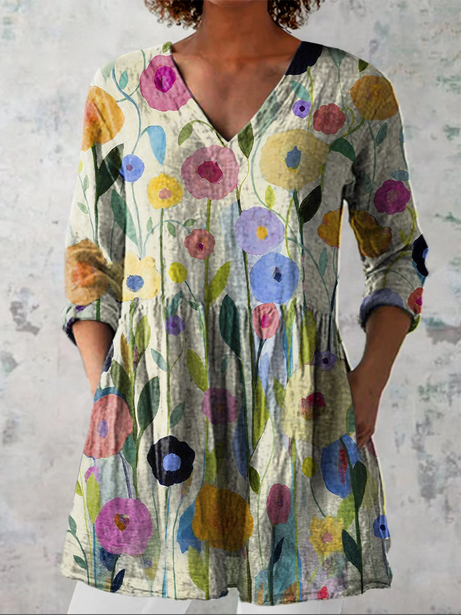 Remi | Loose blouse with eye-catching design