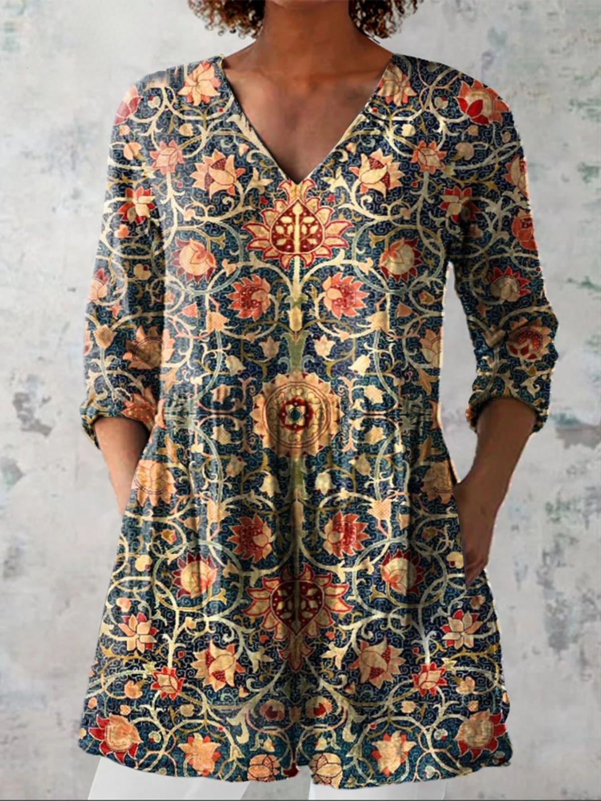 Liora | Loose Blouse with Vibrant Print
