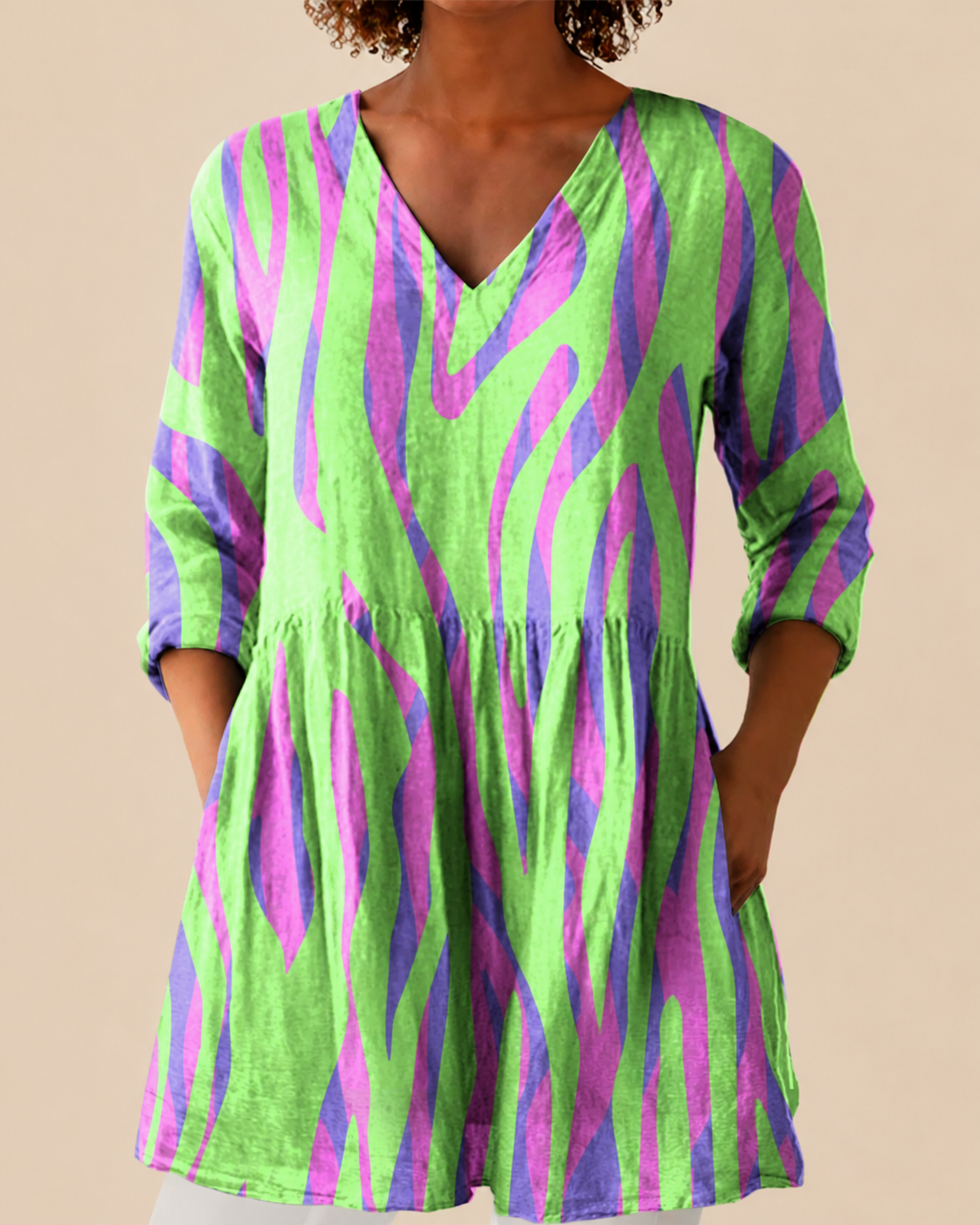 Look | Long Blouse with Vibrant Design