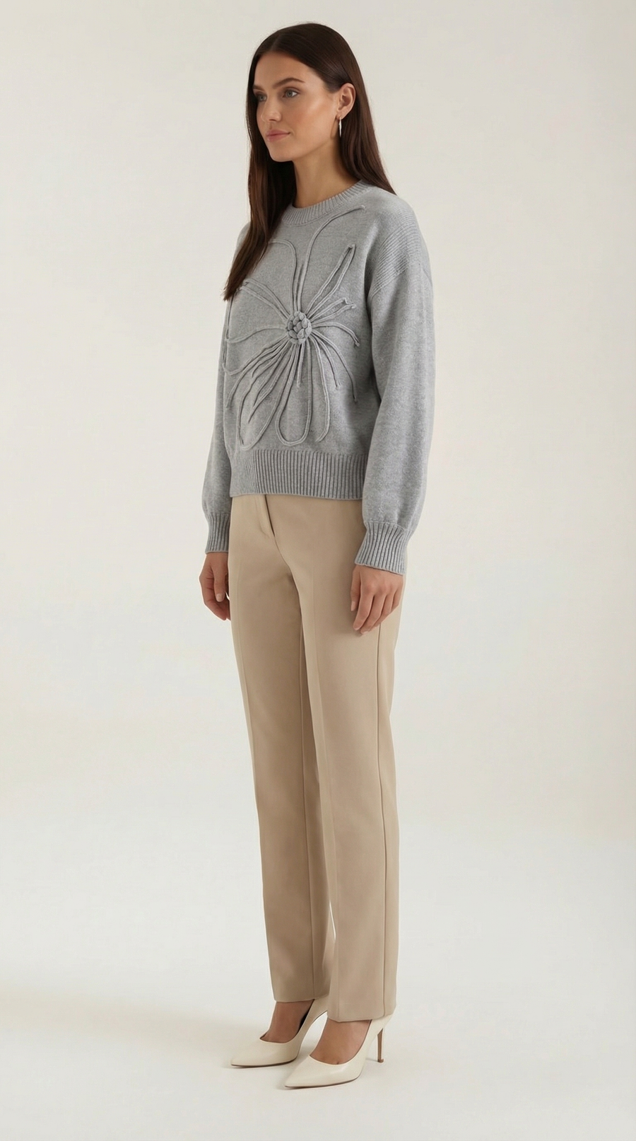 Knitted sweater with floral design