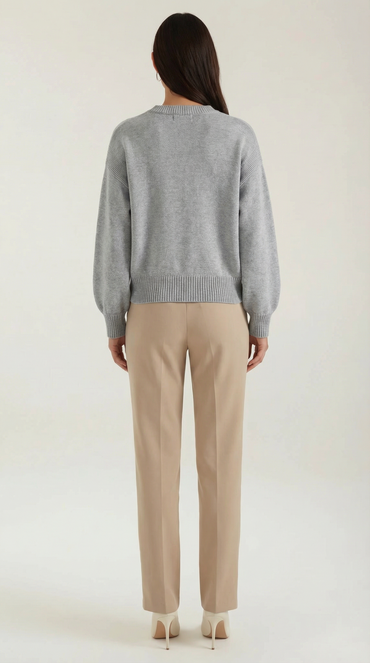 Knitted sweater with floral design