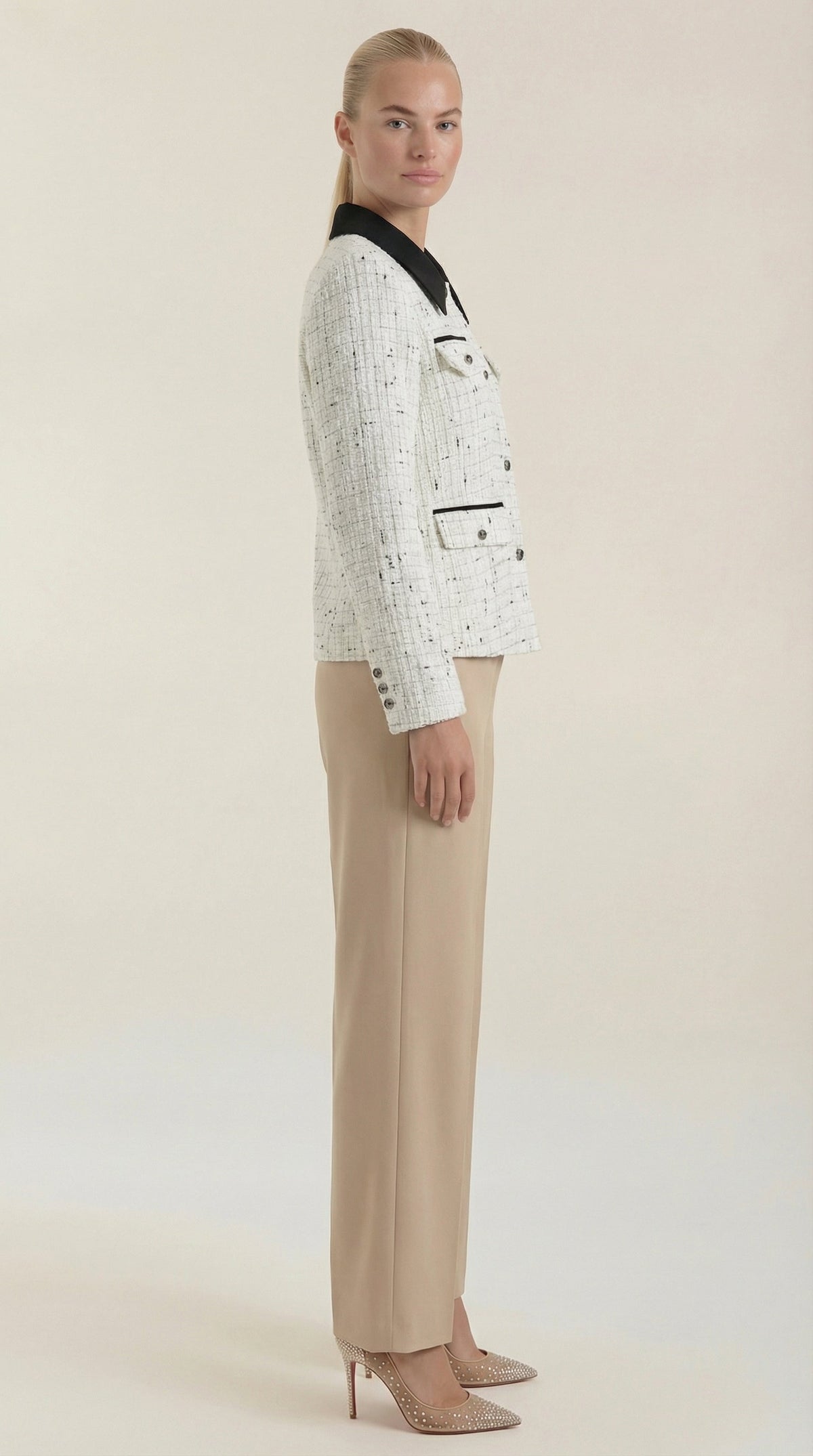 Heidi tweed jacket with contrast collar