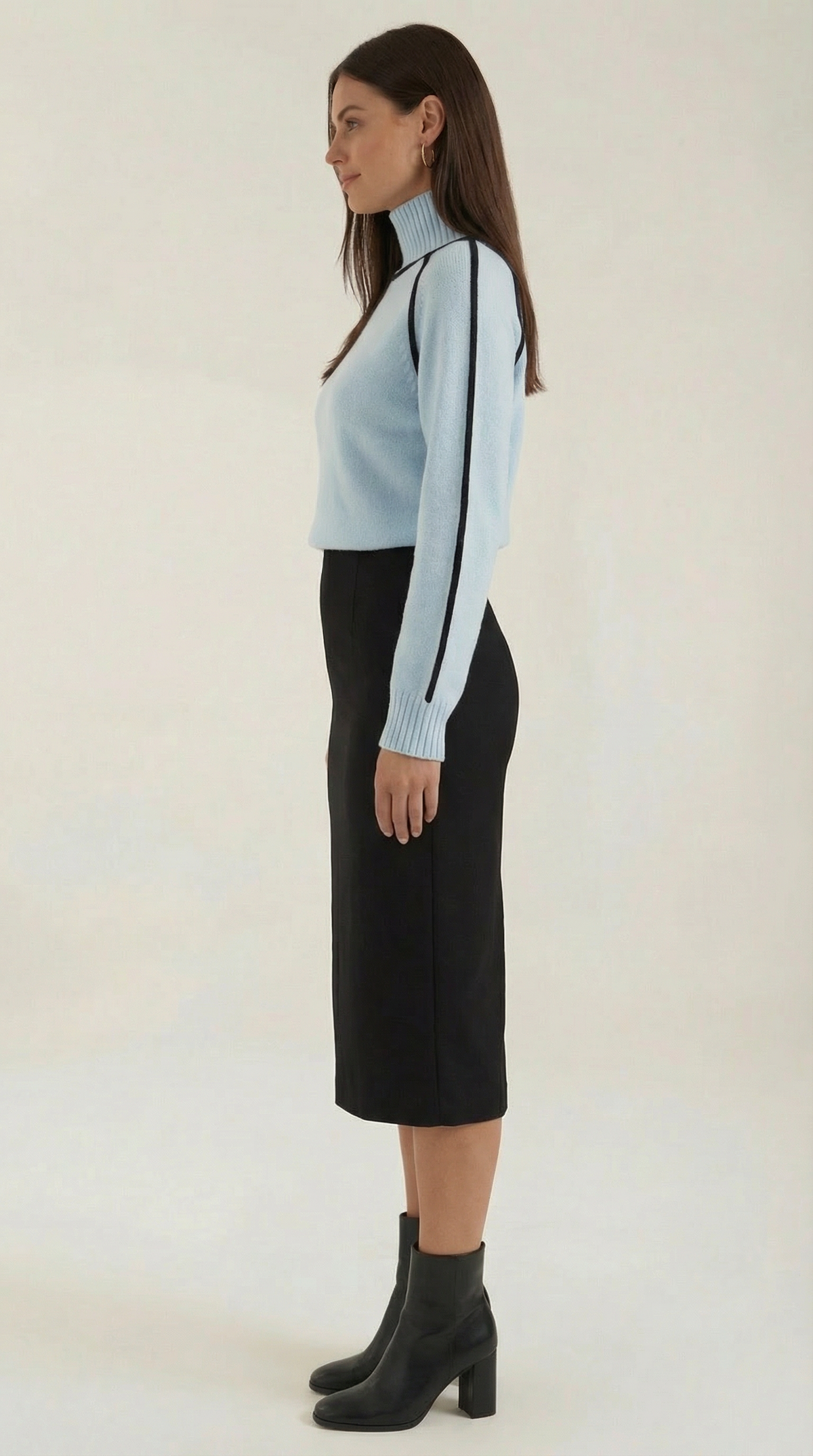 Roll-neck jumper with contrast detailing