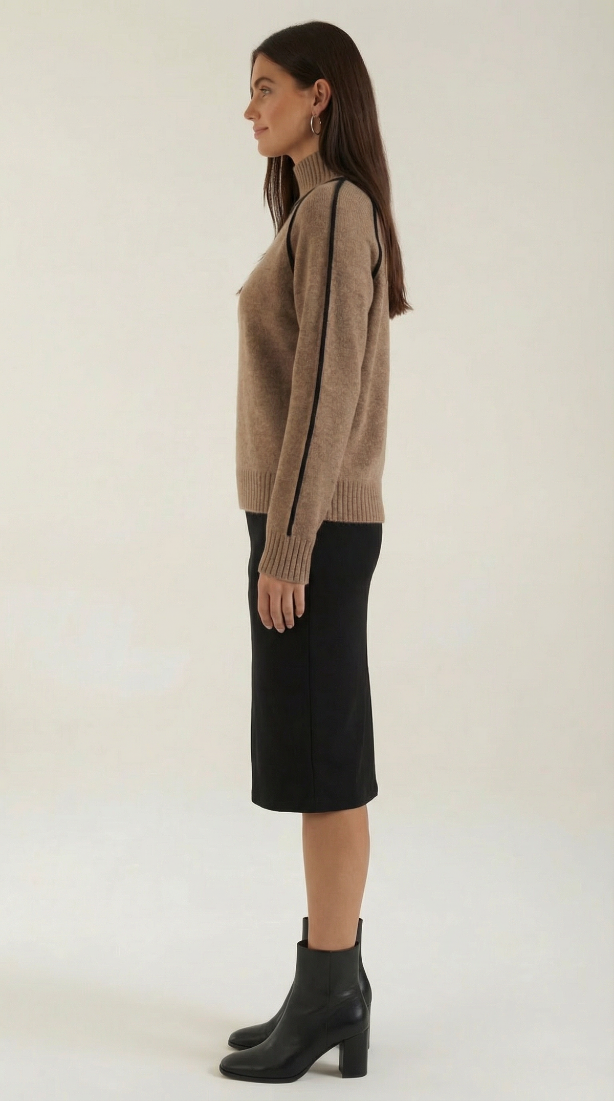 Roll-neck jumper with contrast detailing