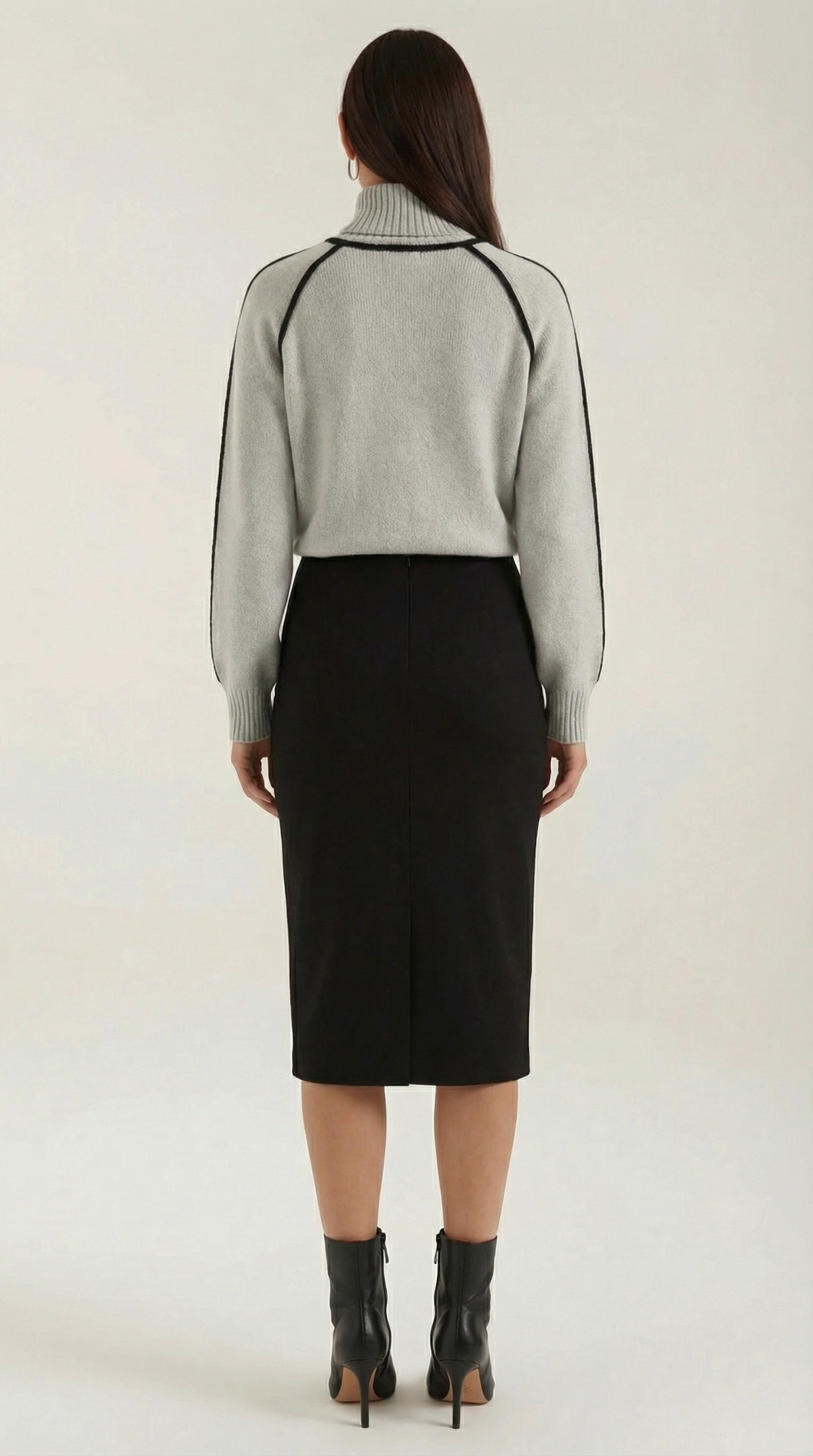 Roll-neck jumper with contrast detailing