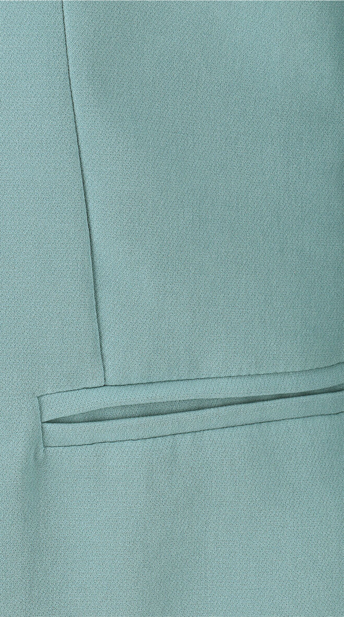 Straight-cut blazer with shoulder pads